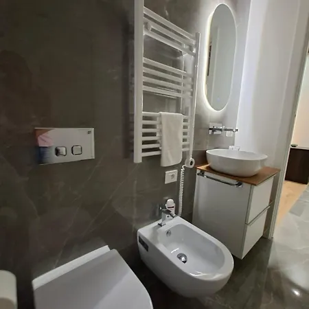 Fortyeight Luxury * Bari