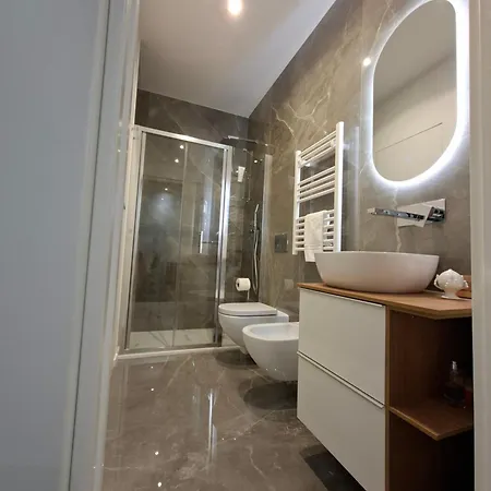 Fortyeight Luxury * Bari